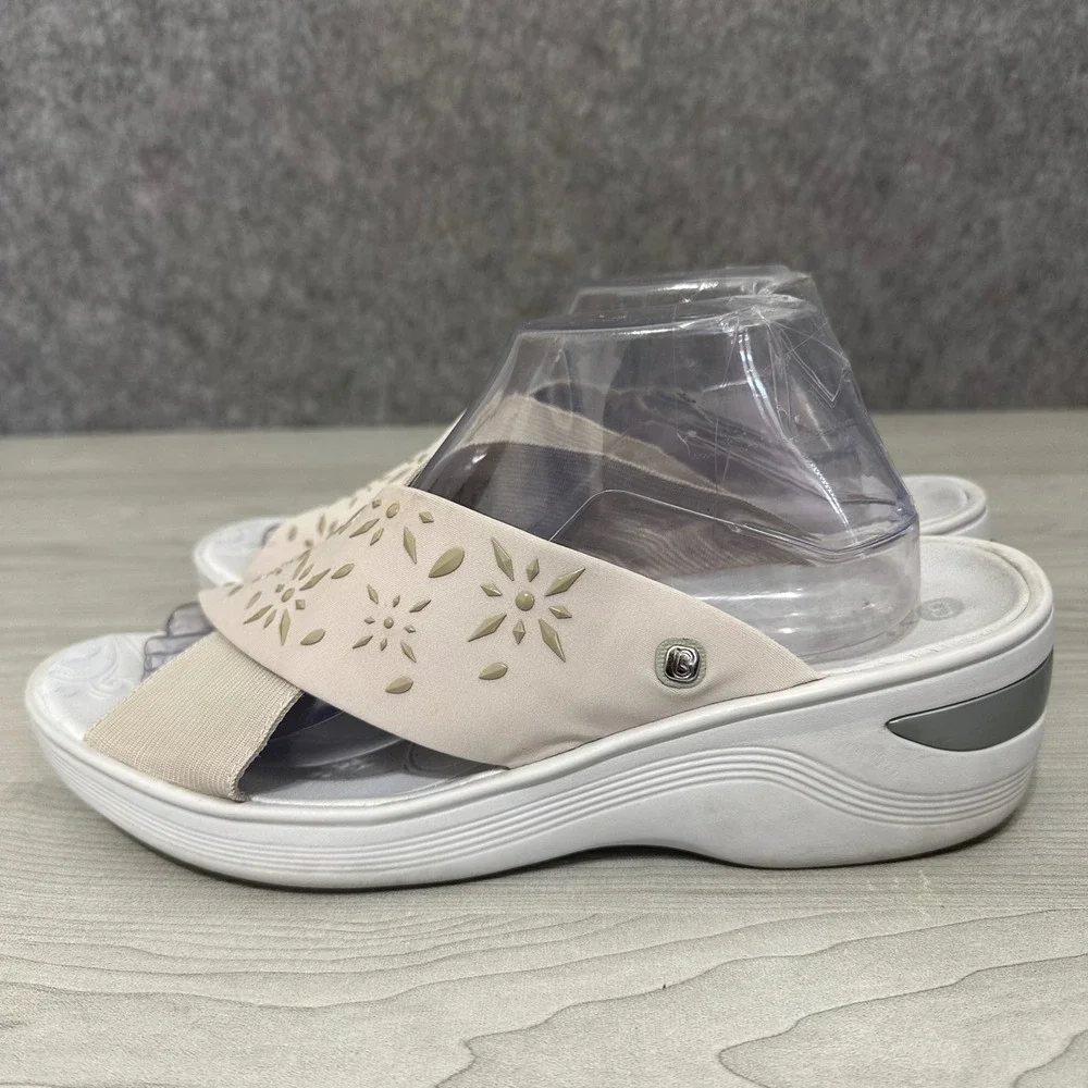 BZees Desire Slide Wedge Sandals Womens 11 Beige‎ Laser Crisscross Stretch